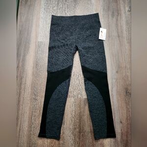 CHLOE TING Seamless Leggings